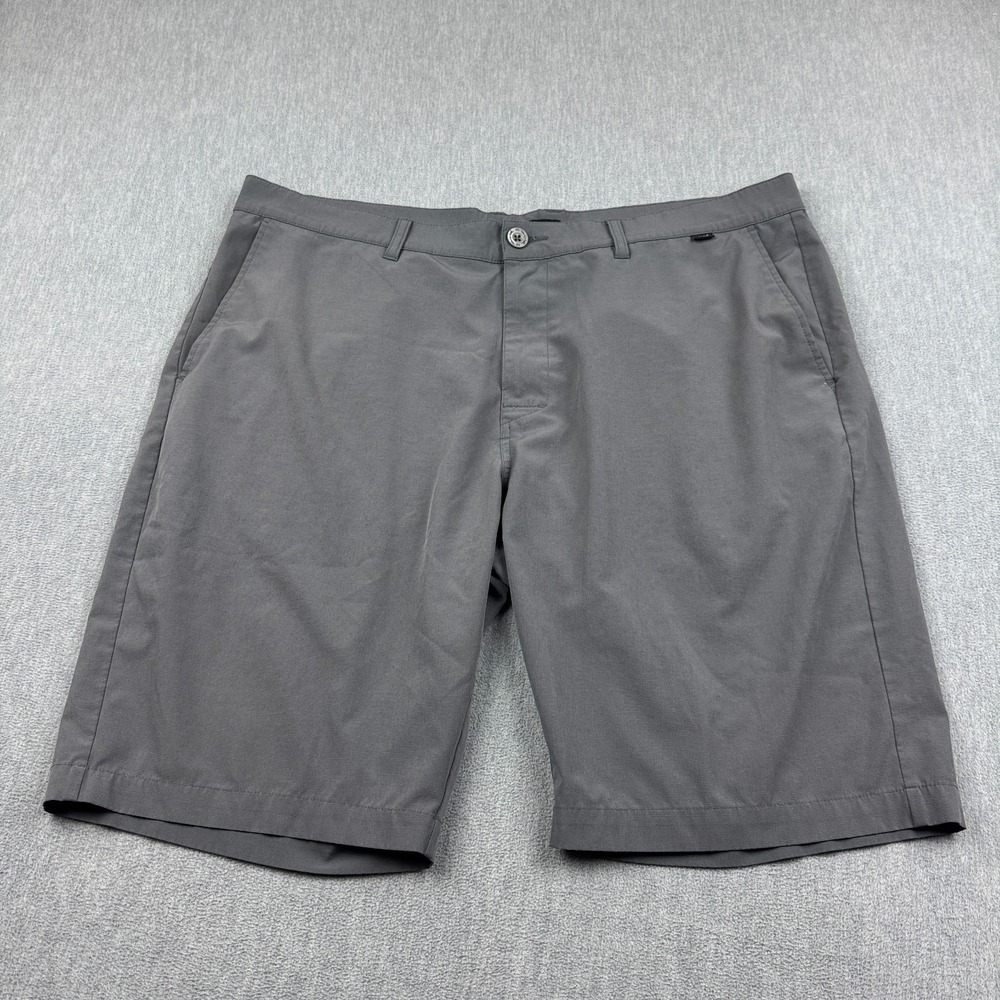Travis Mathew Shorts Mens 40 Gray 10" Chino Golf Stretch Performance Flat Front